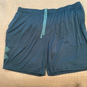 Men’s UA athletic shorts B&T